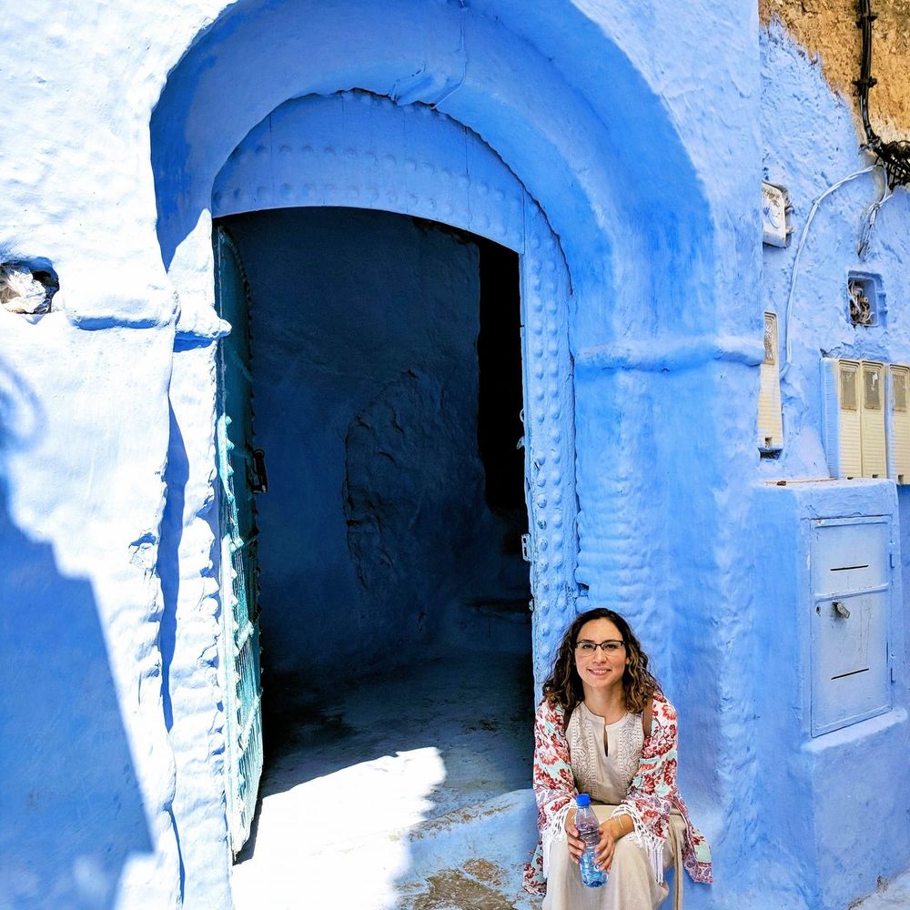 Meet your Posher, Yanet